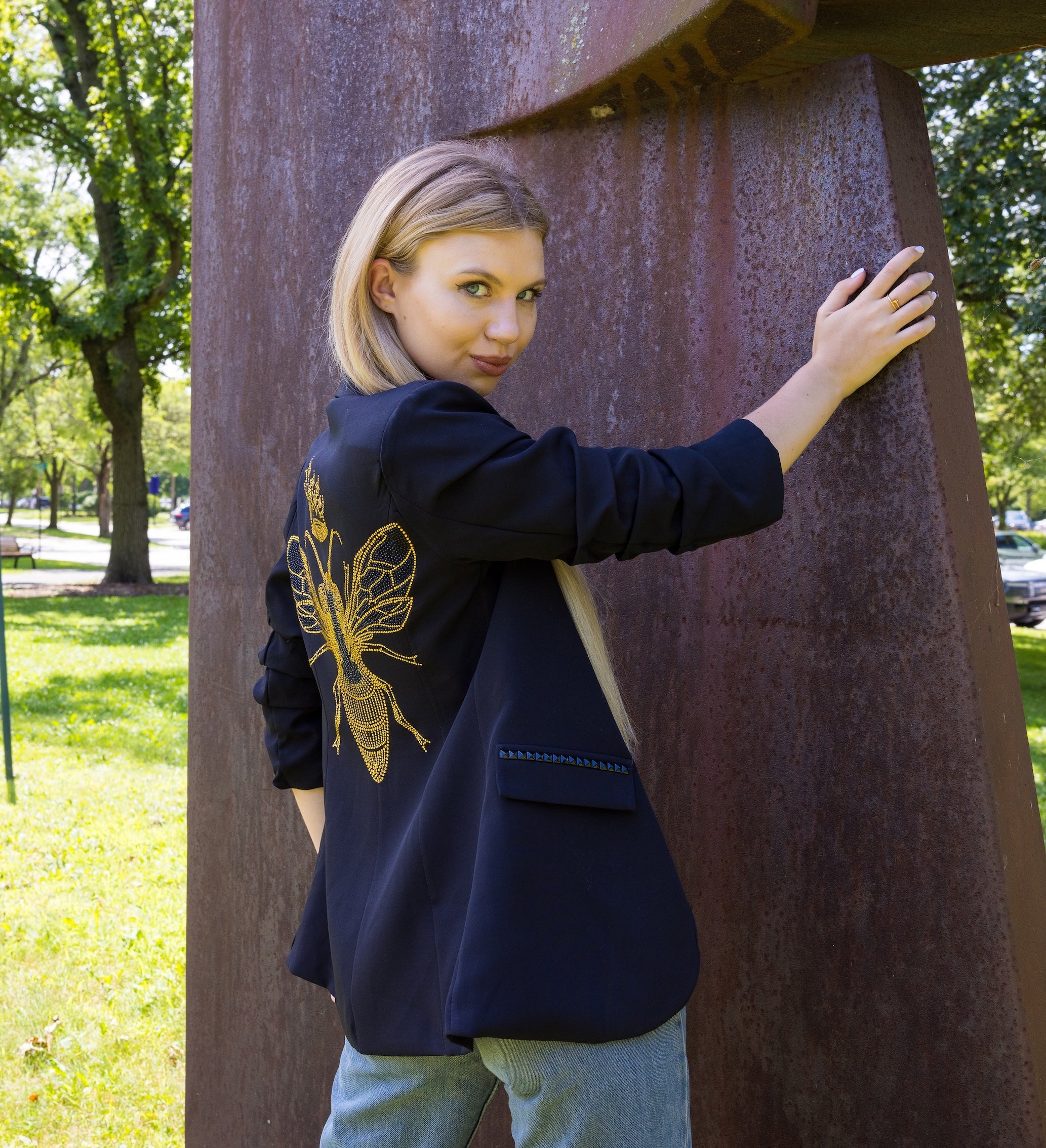 Gold Queen Bee Black Ruched Sleeve Blazer