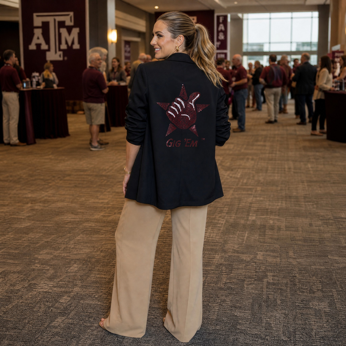 Texas A&M Gig Em Star Black Ruched Sleeve Blazer