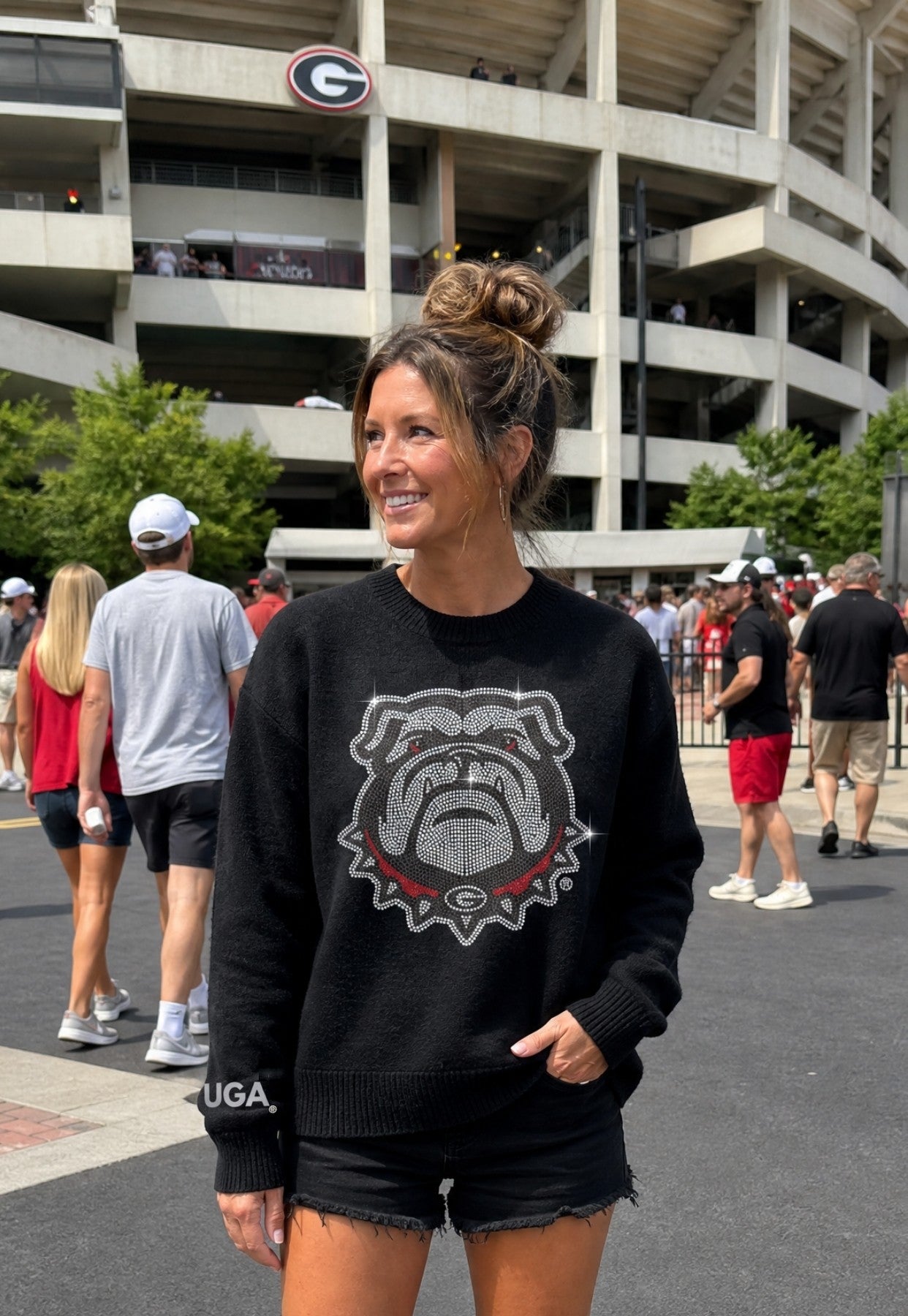 University of Georgia Bulldog Logo Black Crewneck Sweater