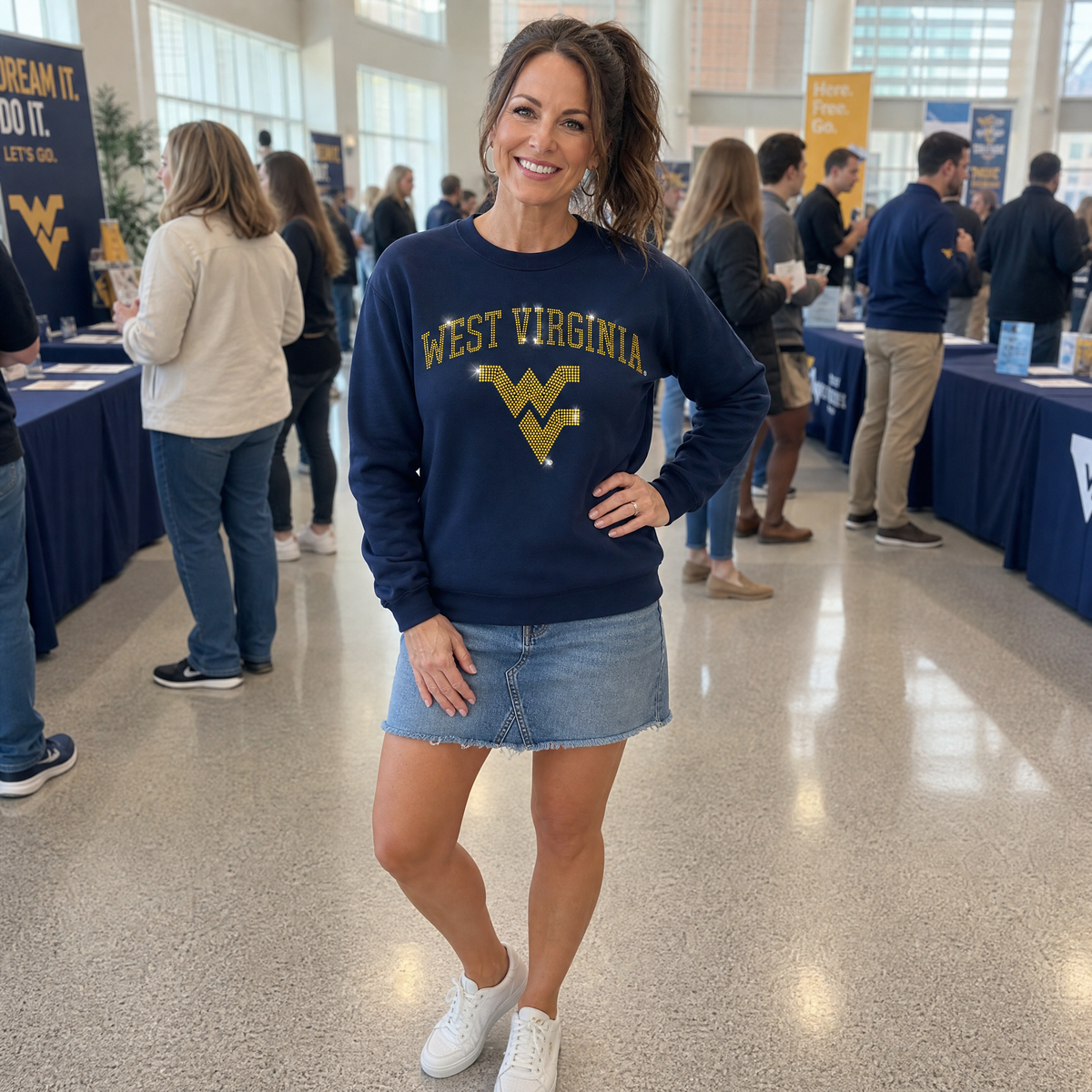 West Virginia Curve WV Navy Crewneck Sweatshirt
