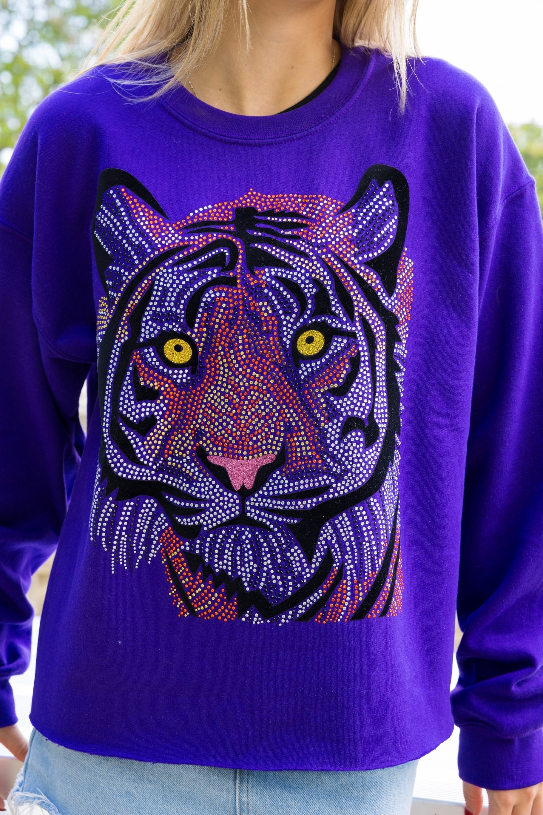 Tiger_purple_crewneck_sweatshirt.jpg
